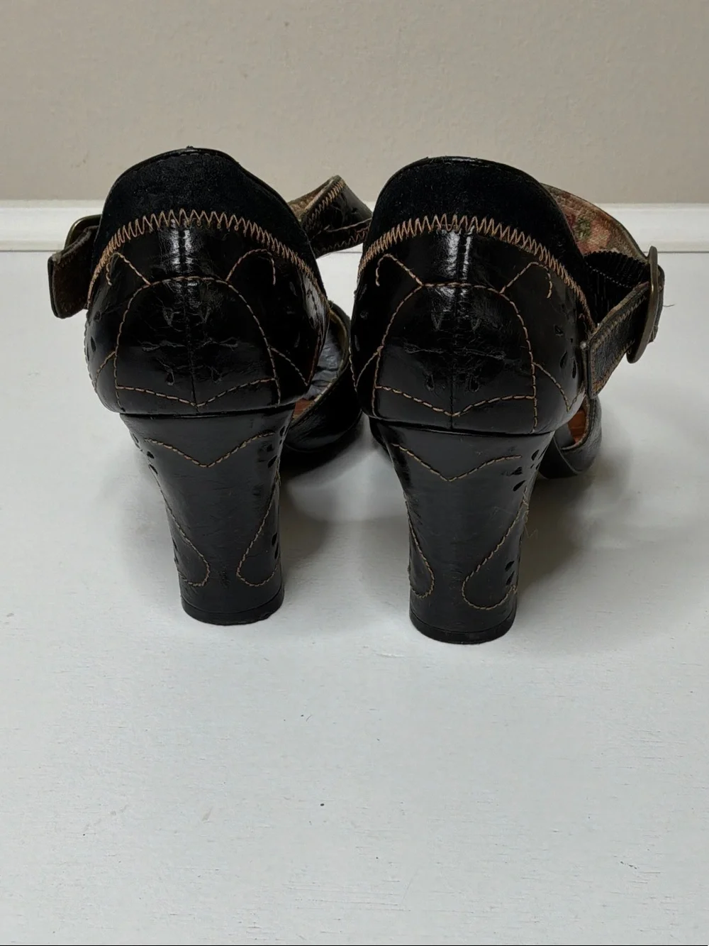 Kenzie Kayna Black Suede/Leather Ankle-Strap Heels Floral Cut Out In Leather Sz8